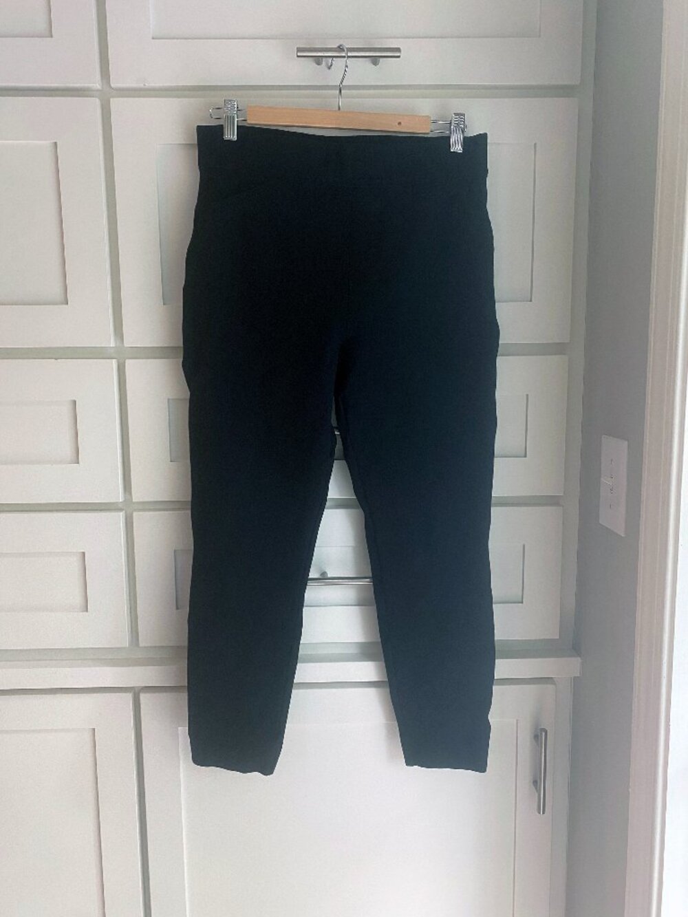 SPANX Black Pull-On Slim Ankle Pants Size Large